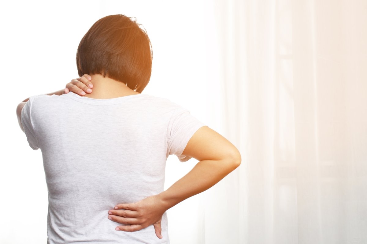 Tips to travel when you are suffering from spinal problems